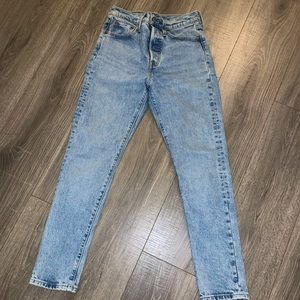 Levis 501 jeans Original for size 24w 28L